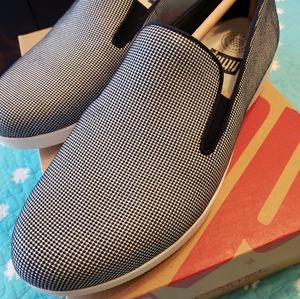 NWB super cute navy slip on FitFlop
